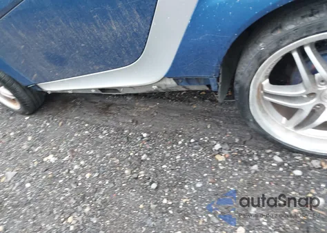 2008 Smart Fortwo Passion z USA, uszkodzony, nr VIN WMEEK31X78K130596